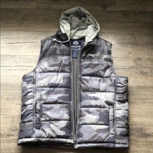 American Rag Jacket Camo Vest